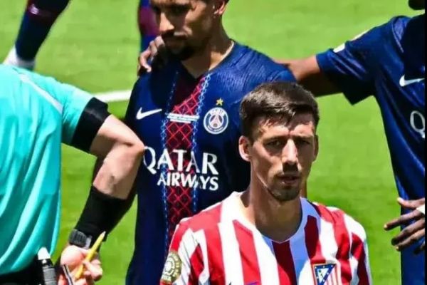 بازیکن سابق بارسلونا، اولین اخراجی جام جهانی باشگاهها 2025