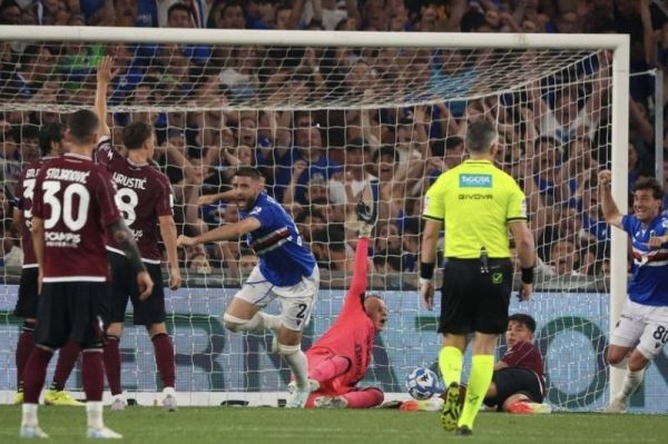 10 بازیکن تیم ایتالیایی مسموم شدند