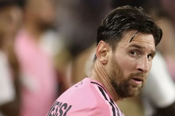 مسی در هر کدام از تیمهایش چند گل زده است عکس