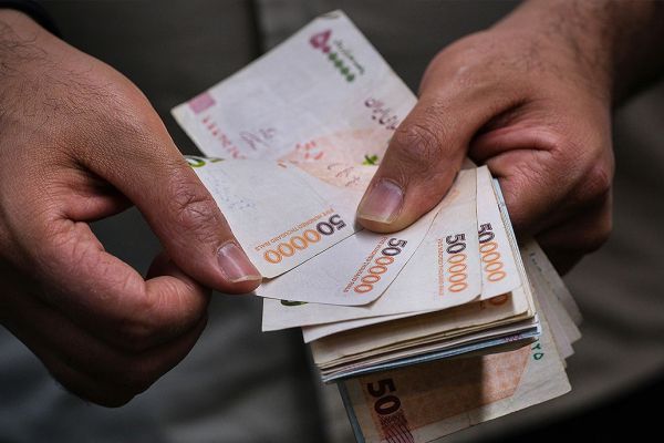 بانک سپه باقی حقوق بازنشستگان در حال پرداخت است