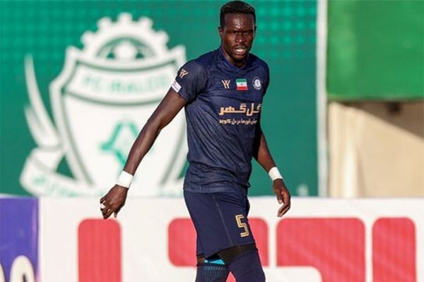 مدافع سنگالی و باز هم حمایت از ایران عکس