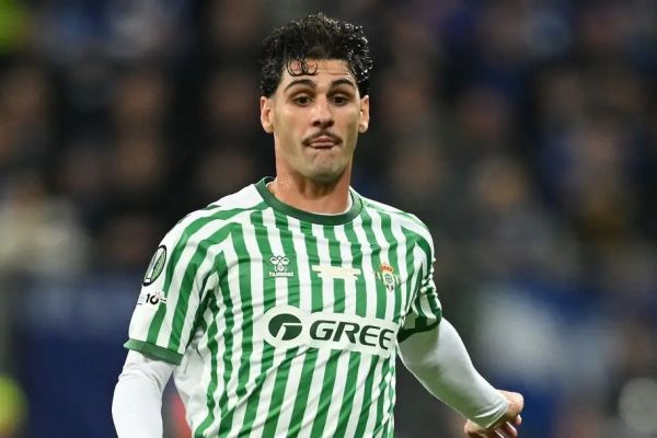 ادعای رومانو؛ مدافع آمریکایی به اتلتیکومادرید پیوست