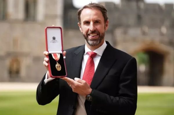  سرمربی سابق انگلیس، شوالیه شد