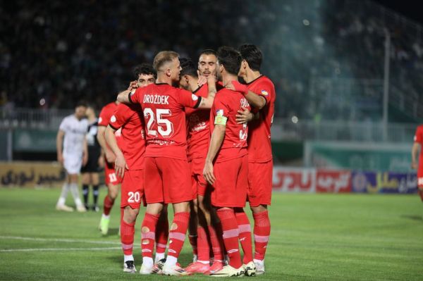 تراکتور پیگیر نهایی کردن قرارداد مدافع خارجی