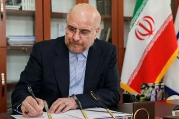 قالیباف قانون الزام دولت به تعلیق همکاری با آژانس را ابلاغ کرد