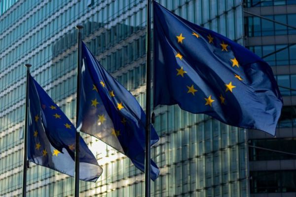  فایننشال‌تایمز  به باور اروپا، ذخایر اورانیوم ایران از بین نرفته است