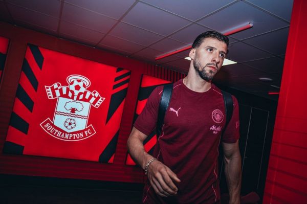 تمدید قرارداد دو ستاره منچسترسیتی پس از جام باشگاههای جهان