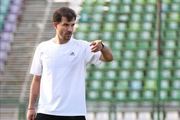  اولین تیم لیگ برتری برای فصل جدید رسماً استارت زد  عکس