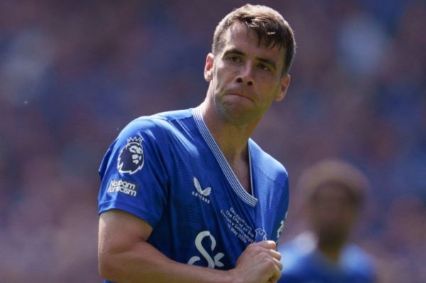  رسمی؛ قرارداد بازیکن باتجربه لیگ برتر انگلیس با اورتون تمدید شد