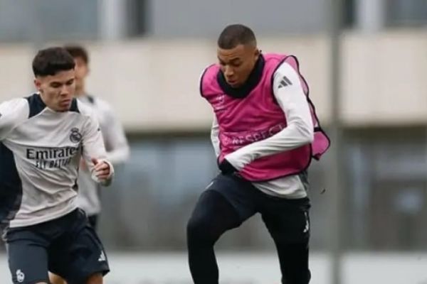 ژابی آلونسو به ستاره اصلی رئال مادرید فشار نمیآورد