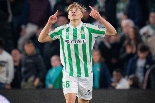 غیررسمی؛ خسوس رودریگز، وینگر جوان رئال بتیس در آستانه انتقال به کومو