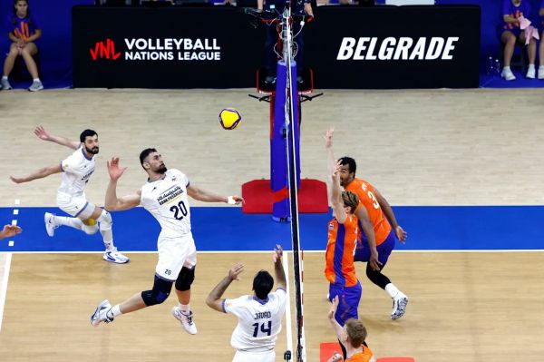  رونمایی از رونالدوی والیبال ایران؛ غول 2 متر و 10 سانتی