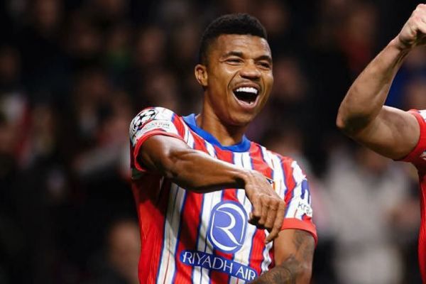 مدافع اتلتیکومادرید در آستانه انتقال به لیگ جزیره