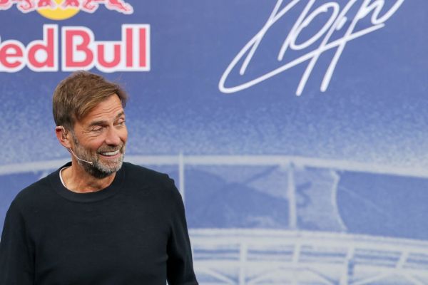 پاسخ تند اسطوره بارسلونا به انتقاد کلوپ از جام جهانی باشگاهها