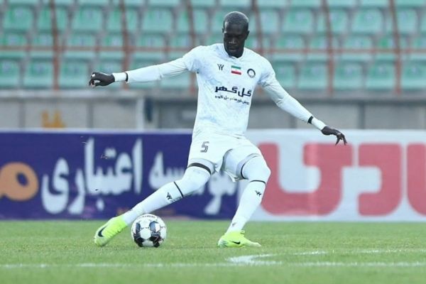 اندونگ هنوز با گل گهر فسخ نکرده است مدافع سنگالی درانتظار آینده نزدیک