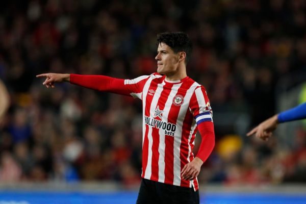  واکنش مدیر برنتفورد به انتقال کاپیتان تیمش به آرسنال