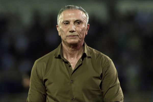 درخشان پیشنهاد بدهند، حاضرم سرمربی پرسپولیس شوم