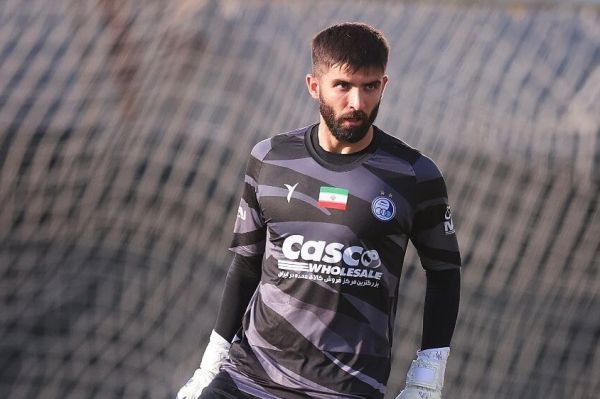  فرار خالدآبادی از نیمکت استقلال