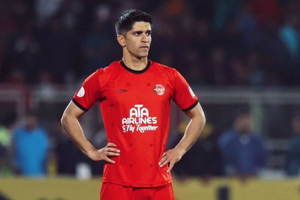 صدور چک 10 میلیاردی برای جدایی از تراکتور