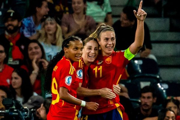 خطونشان زنان اسپانیا برای رقبا با برد پرگل مقابل پرتغال
