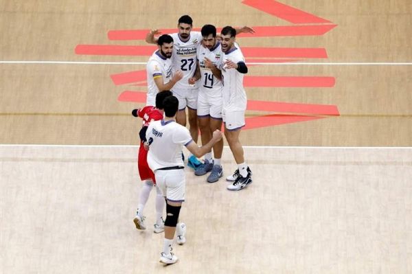 تمرین مشترک تیمهای ملی والیبال ایران و کوبا زیر نظر پیاتزا