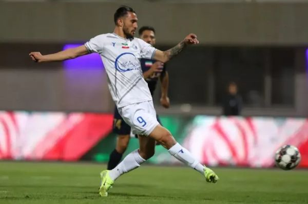  محمدرضا آزادی  از اول هم رامین را فالو نداشتم؛ ماندنم در استقلال دلی است