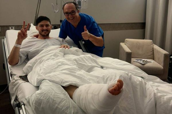  جراحی موفق سردار آزمون در سوییس