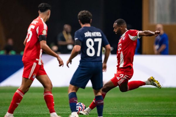  گزارش تصویری  بایرن مونیخ 0-2 پاریسن ژرمن  یک‌چهارم نهایی جام جهانی باشگاه‌ها