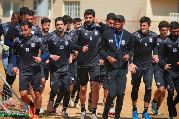  تعویق تمرینات چادرملو به دلیل آلودگی هوا