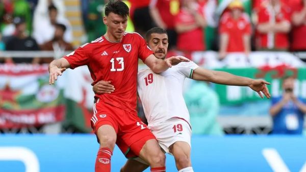  کیفر مور، مهاجم ولزی شفیلد یونایتد در آستانه توافق با استقلال