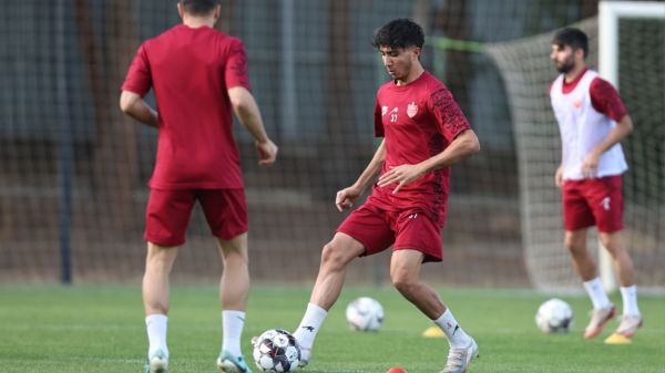  اختصاصی  براجعه  دوست دارم در پرسپولیس بمانم؛ امیدوارم مشکلات حل شود