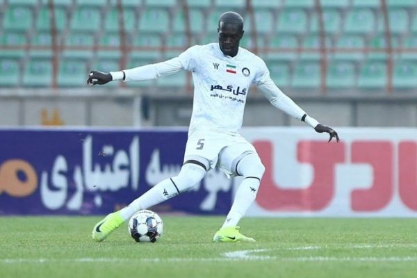 تاکید باشگاه گل گهر به اندونگ باید برگردی