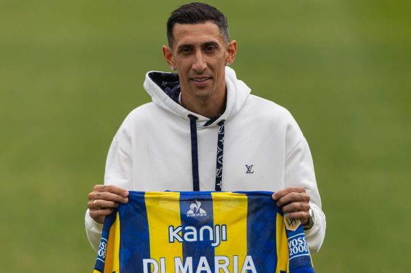  چشمان خیس دیماریا پس از بازگشت به باشگاه دوران کودکی‌اش