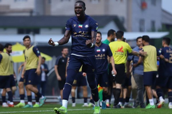  عثمان اندونگ مورد توجه سپاهان قرار گرفت