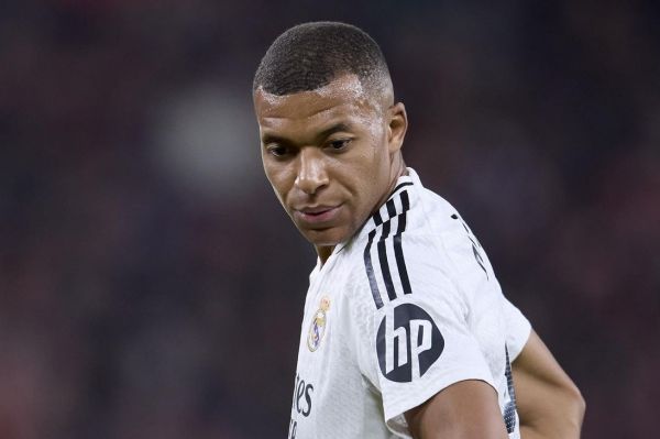 علت بیماری مرموز امباپه فاش شد مسمومیت غذایی