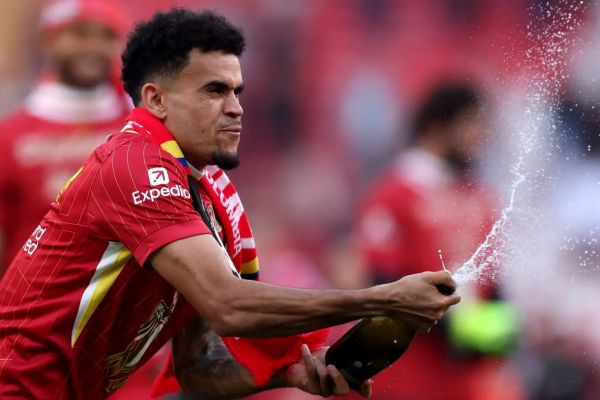 قیمت پیشنهادی بایرن مونیخ برای خرید ستاره لیورپول مشخص شد