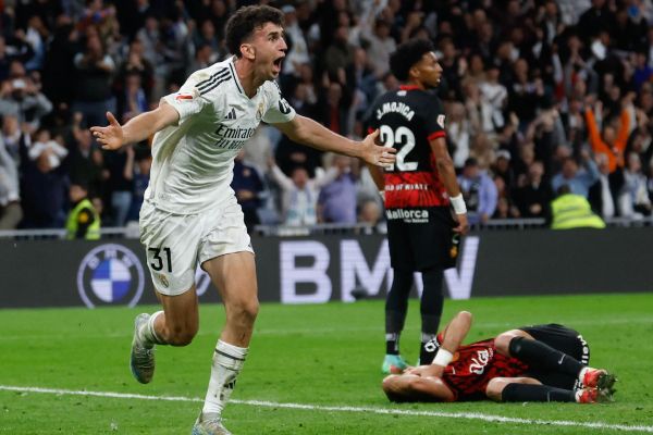 سسک فابرگاس به دنبال جذب مدافع جوان رئال مادرید