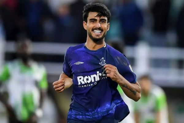 رونمایی غیر رسمی از خرید جدید استقلال؛ ابوالفضل زمانی لو داد عکس