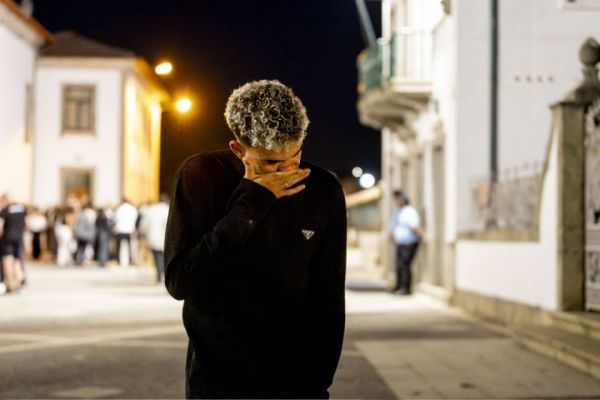  عکس؛ حضور لوییز دیاز در مراسم هفتمین روز درگذشت ژوتا