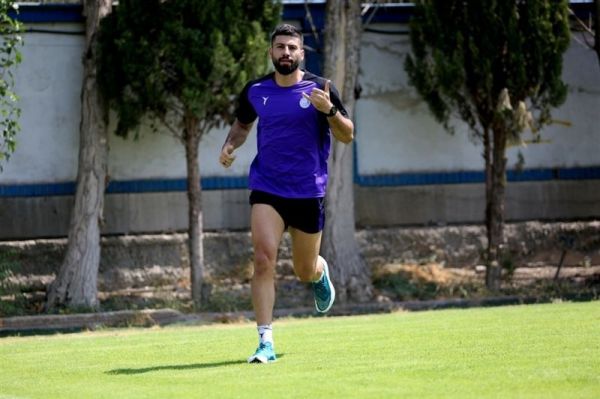  غیبت سه بازیکن تحت قرارداد استقلال در تمرینات