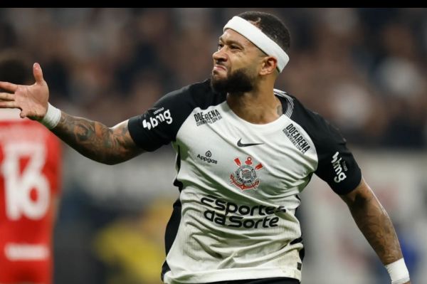 اختلاف ممفیس دپای با باشگاه کورینتیانس