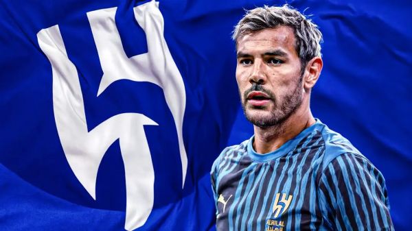  رسمی  کاپیتان میلان به الهلال پیوست