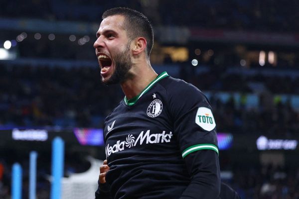  با بازگشت ستارۀ چلسی، یوونتوس به دنبال مدافع چپ‌پا است