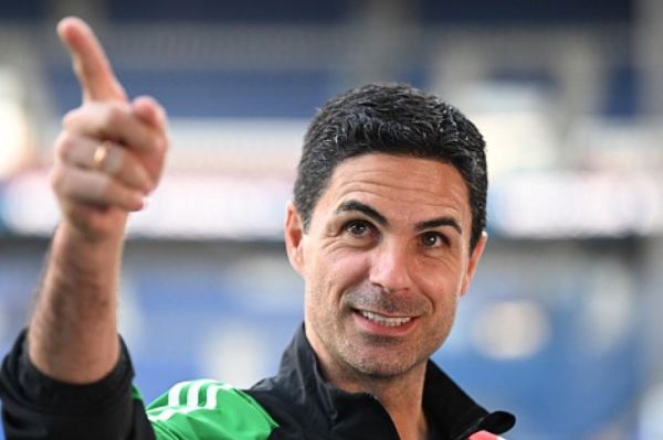 تایید آرتتا برای فروش وینگر آرسنال پس از جذب مادوئکه