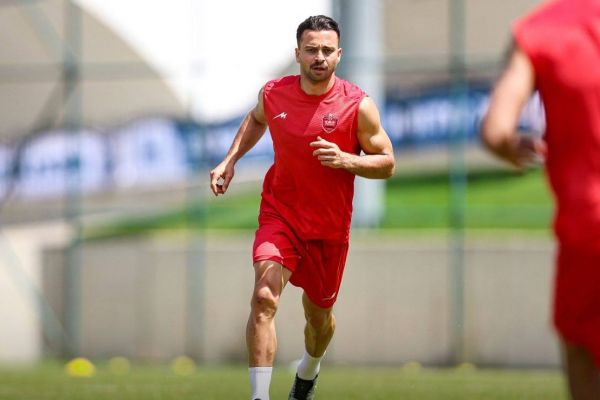  سروش رفیعی، فعلا یکه و تنها در پرسپولیس