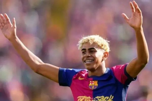 قوانین ویژهای که جشن تولد 18 سالگی یامال دارد