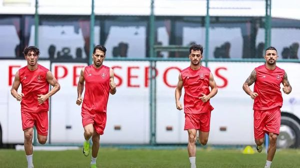  برنامه یکشنبه پرسپولیسی‌ها در ارزروم