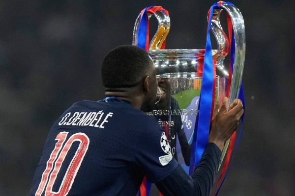 نام دمبله، می تواند کنار مسی و زیدان قرار بگیرد