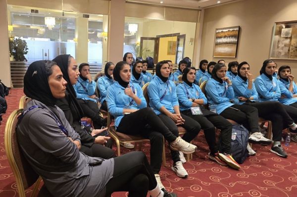 برگزاری جلسه فنی تیم ملی فوتبال بانوان در روز دیدار با بوتان