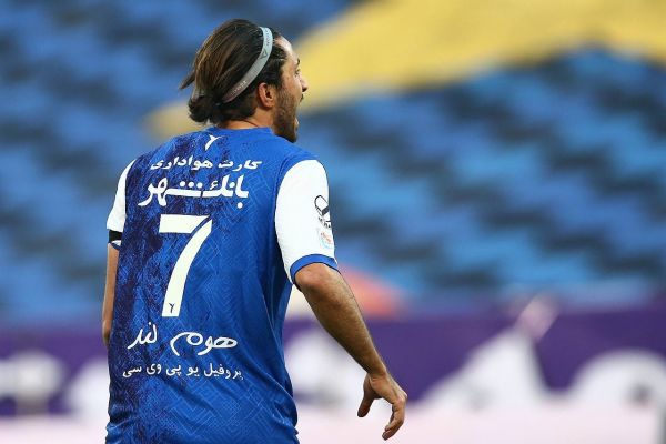  مذاکرات پیکان با مدافع اسبق استقلال